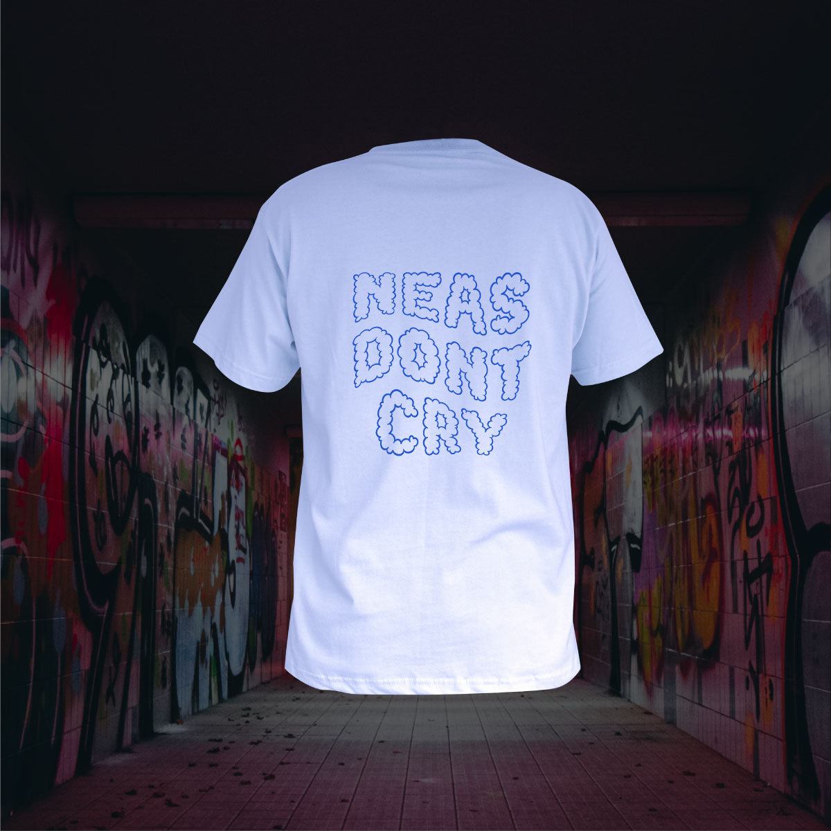 Camiseta regular - Neas dont cry